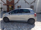 2007 model 1.3 benzinli düz vites Toyota Yaris Terra